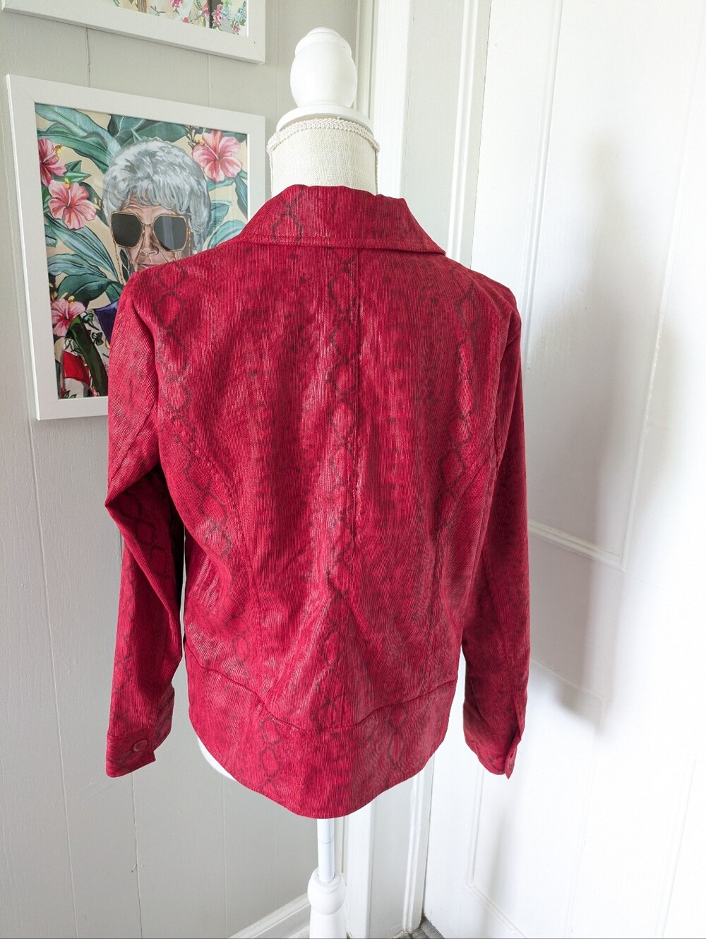 WOMEN'S ERIN LONDON Red FAUX REPTILE PRINT JACKET Size Small - Picture 3 of 8